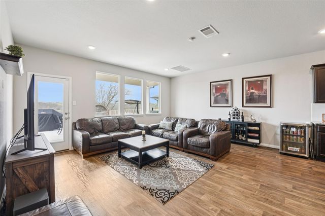 356 Spider Lily DR, Kyle, TX 78640