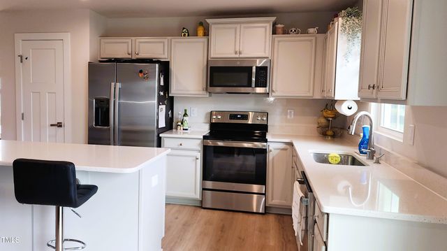 8764 Kenridge Lane, Fuquay Varina, NC 27526
