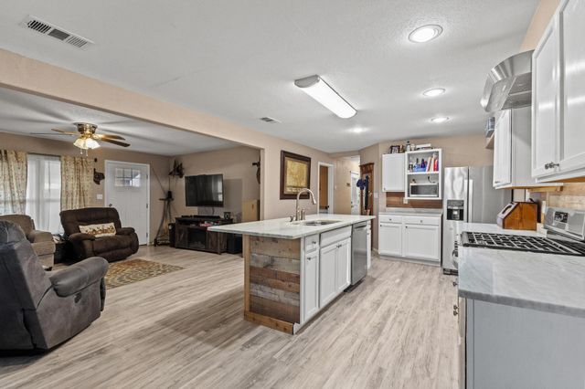 469 Dugan Chapel, Bells, TX 75414