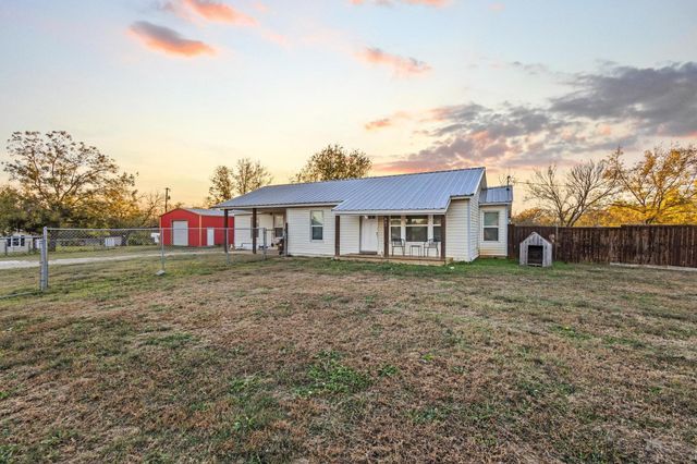469 Dugan Chapel, Bells, TX 75414