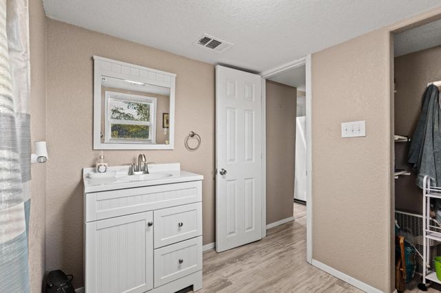 469 Dugan Chapel, Bells, TX 75414