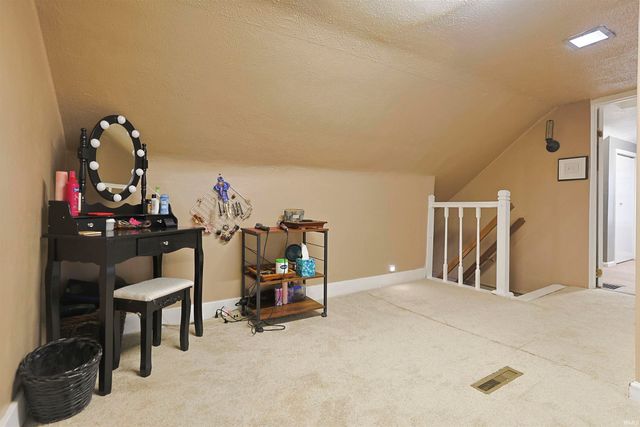 506 E Fairview Avenue, South Bend, IN 46614