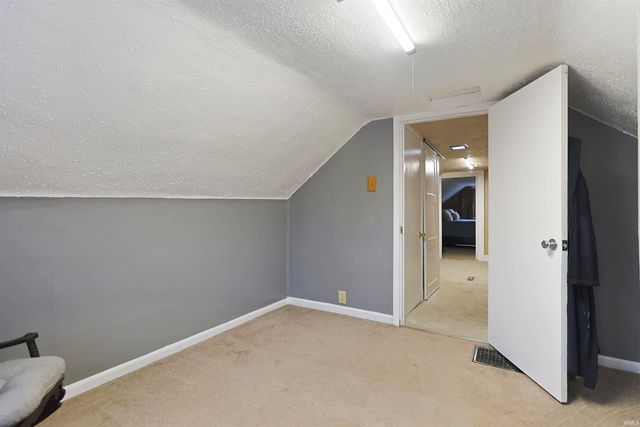 506 E Fairview Avenue, South Bend, IN 46614