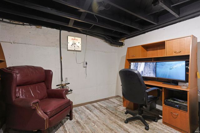 506 E Fairview Avenue, South Bend, IN 46614