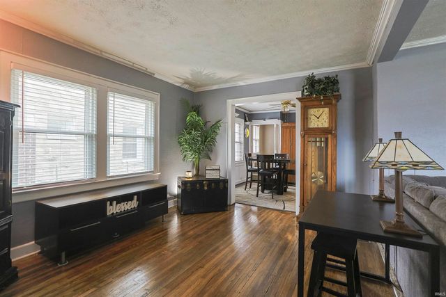 506 E Fairview Avenue, South Bend, IN 46614