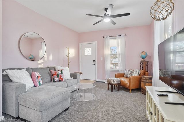 455 Magnolia Avenue, Cuyahoga Falls, OH 44221