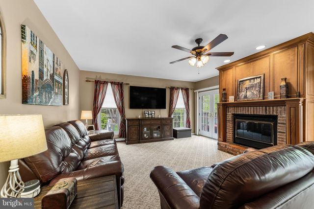 1 PINE VIEW, Monroe Township, NJ 08831