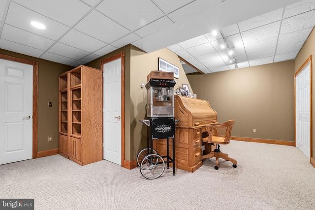 1 PINE VIEW, Monroe Township, NJ 08831