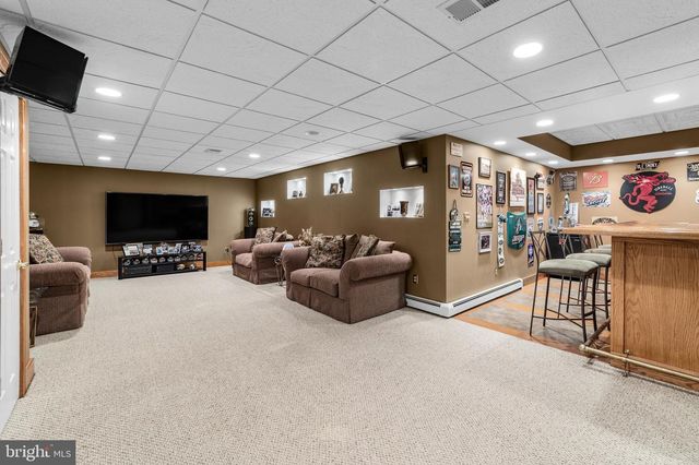 1 PINE VIEW, Monroe Township, NJ 08831