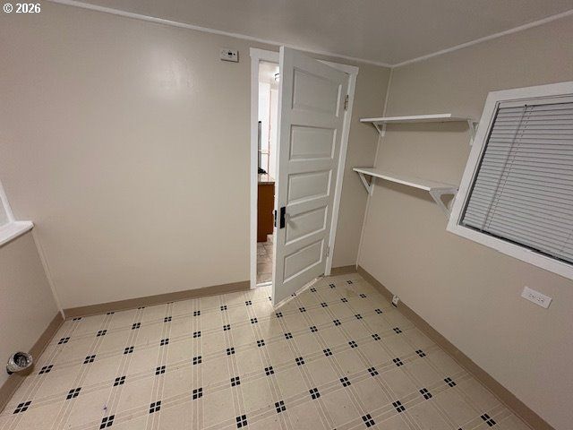 9646 Se STEELE St, Portland, OR 97266