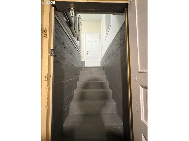 9646 Se STEELE St, Portland, OR 97266