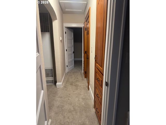 9646 Se STEELE St, Portland, OR 97266