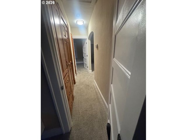 9646 Se STEELE St, Portland, OR 97266