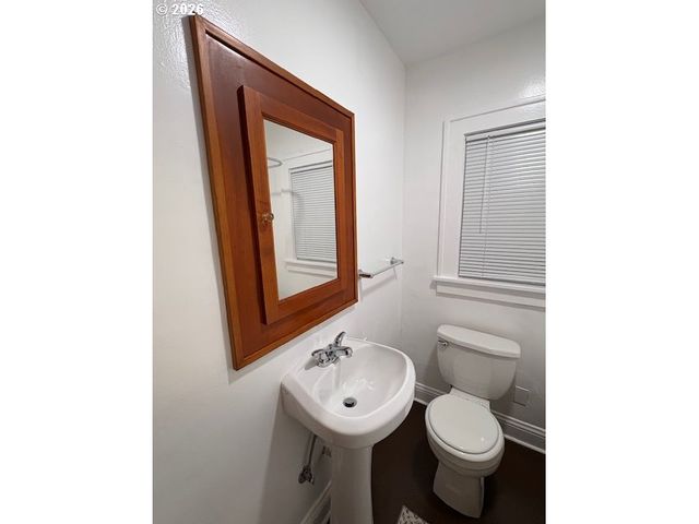 9646 Se STEELE St, Portland, OR 97266