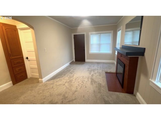 9646 Se STEELE St, Portland, OR 97266