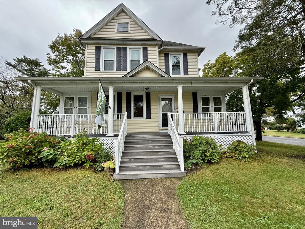 135 MADISON AVE, Laurel Springs, NJ 08021 — exterior