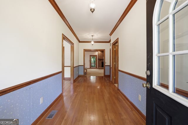 8721 Skitts Mountain Road, Clermont, GA 30527