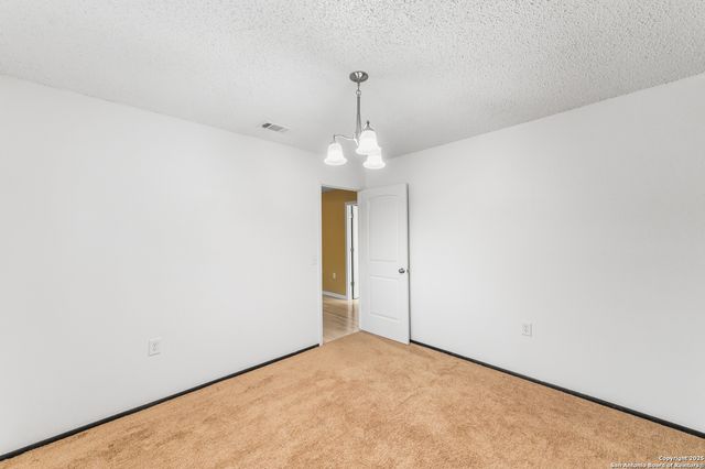 6611 Cades, Leon Valley, TX 78238