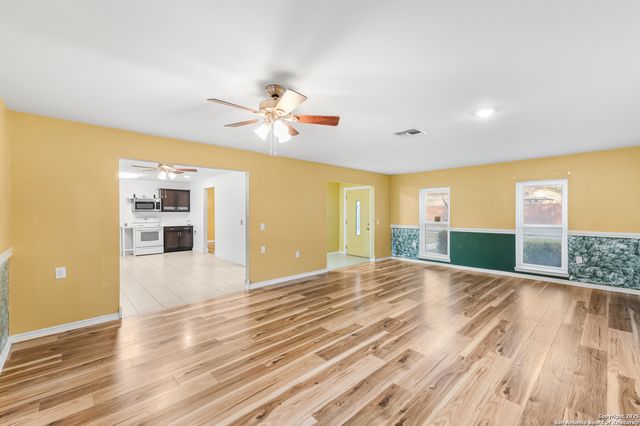 6611 Cades, Leon Valley, TX 78238