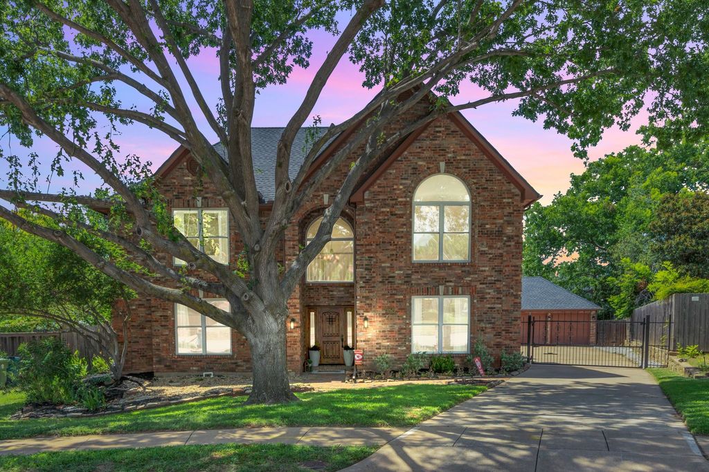 3252 Shady Glen Drive, Grapevine, TX 76051