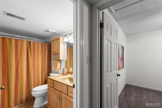 1423 Peacock Lane, Brentwood, MO 63144