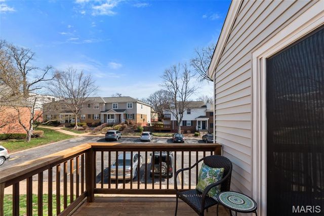 1423 Peacock Lane, Brentwood, MO 63144