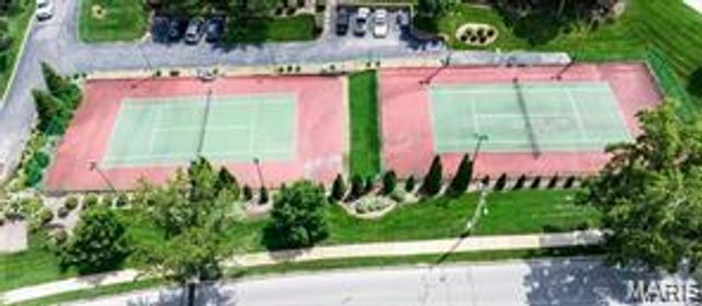 1423 Peacock Lane, Brentwood, MO 63144