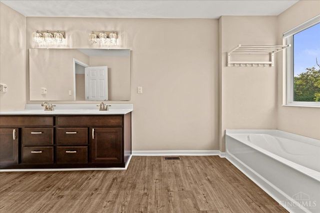 713 Mary Lane Extension, South Lebanon, OH 45065