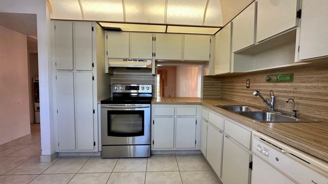 6090 N Sabal Palm Boulevard 108, Tamarac, FL 33319