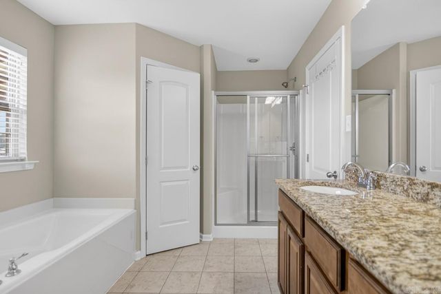 5721 Heritage Heights Drive, Benton, AR 72019