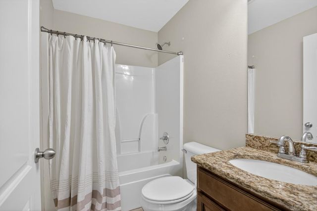 5721 Heritage Heights Drive, Benton, AR 72019
