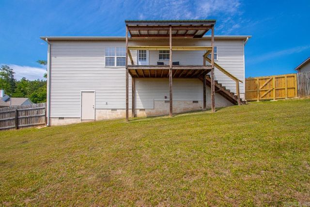 5721 Heritage Heights Drive, Benton, AR 72019
