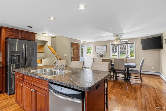 7 Clintonview Road, New Hartford, NY 13413