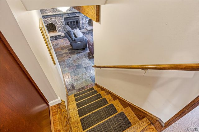 7 Clintonview Road, New Hartford, NY 13413