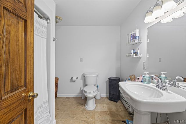 7 Clintonview Road, New Hartford, NY 13413