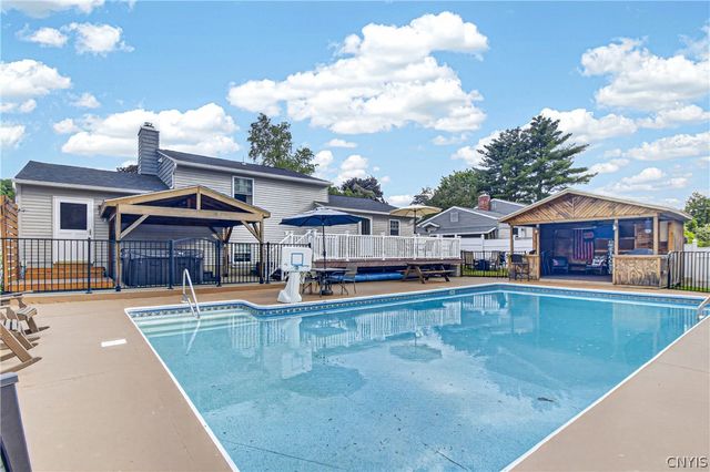 7 Clintonview Road, New Hartford, NY 13413