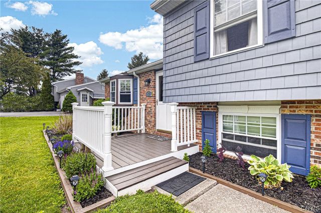 7 Clintonview Road, New Hartford, NY 13413
