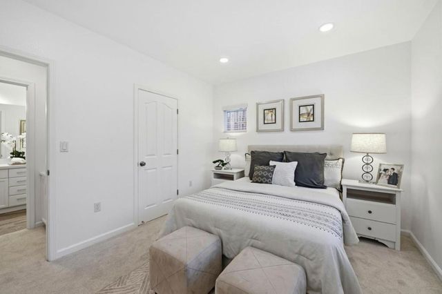 2177 Ceynowa, San Jose, CA 95121