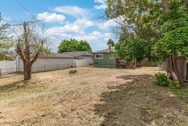 2917 E Marshall Ave, Spokane, WA 99207