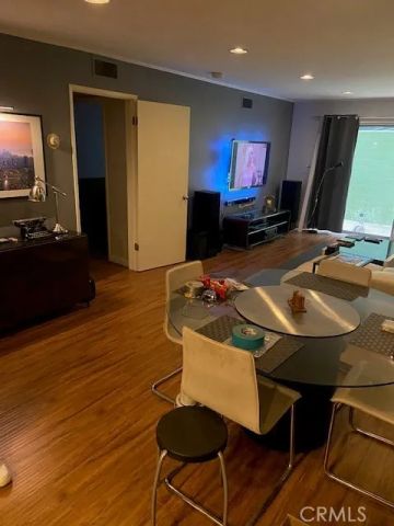 2260 N Cahuenga Boulevard 106, Los Angeles, CA 90068