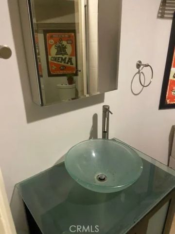 2260 N Cahuenga Boulevard 106, Los Angeles, CA 90068