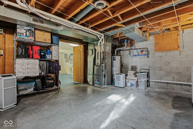 3611 Hunter Place, Columbus, IN 47203