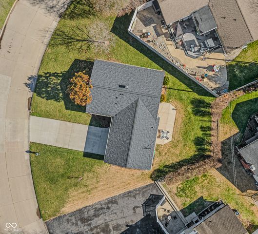 3611 Hunter Place, Columbus, IN 47203