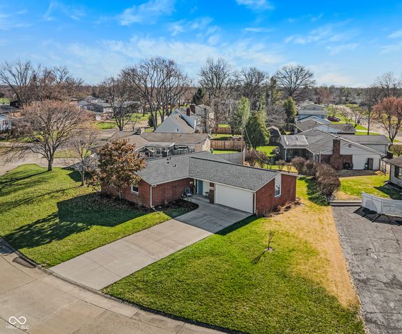 3611 Hunter Place, Columbus, IN 47203