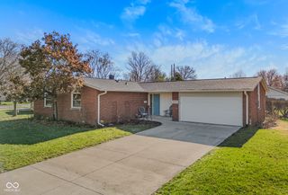 3611 Hunter Place, Columbus, IN 47203