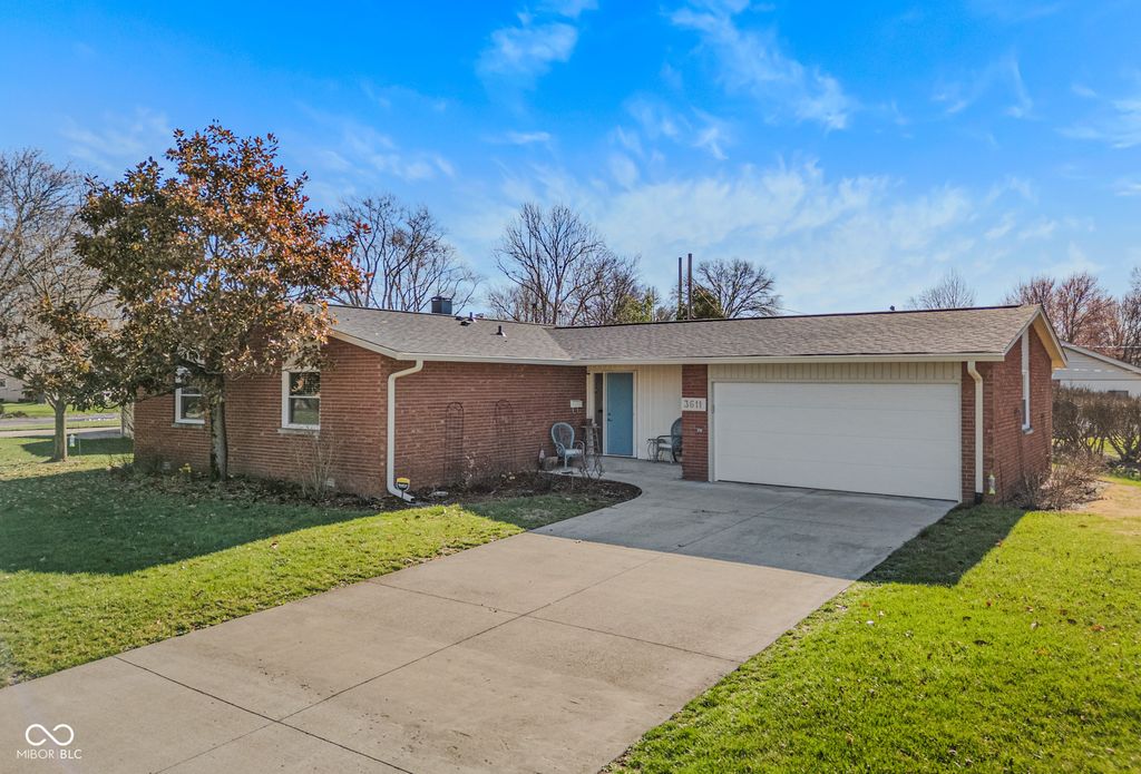 3611 Hunter Place, Columbus, IN 47203