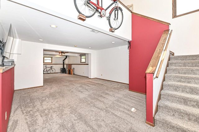 1950 E Hickory DRIVE, Oak Creek, WI 53154