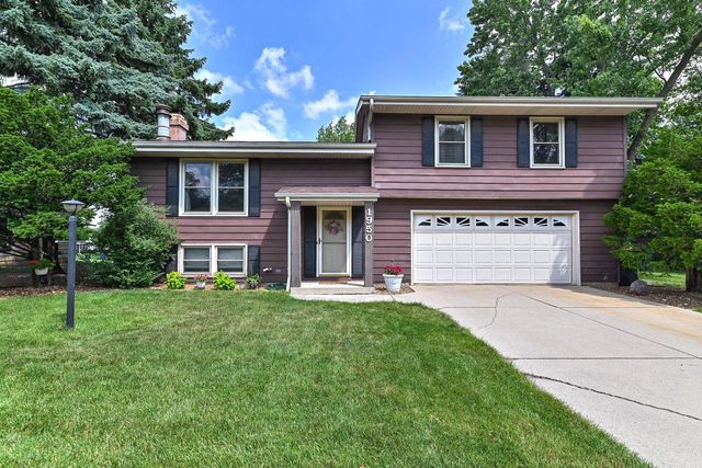 1950 E Hickory DRIVE, Oak Creek, WI 53154