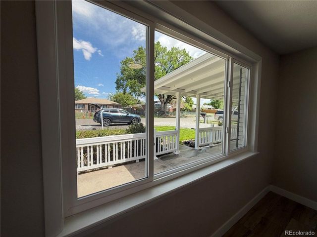 1721 N Argonne St, Aurora, CO 80011