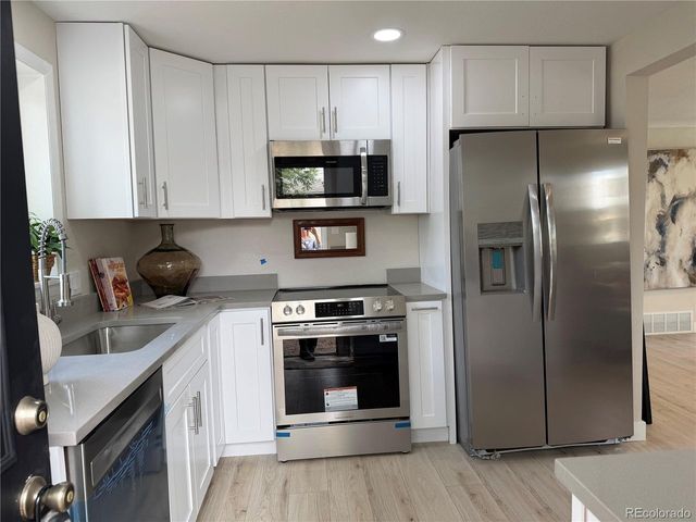 1721 N Argonne St, Aurora, CO 80011